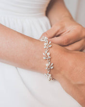 Load image into Gallery viewer, Alexa Pearl & Crystal Bracelet: Rose Gold