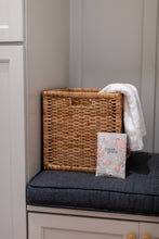 Load image into Gallery viewer, Sweet Grace Modern Bubble Sachet