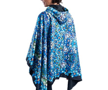 Load image into Gallery viewer, RainCaper - Fine Art RainCaper - Tiffany "Clematis" - Black