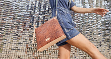Load image into Gallery viewer, Consuela Downtown Crossbody, Sally