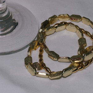 Rectangular Hammered Shiny Gold Beaded Stretch Bracelet