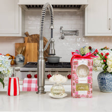 Load image into Gallery viewer, Gingerbread Flower Diffuse | Holiday
