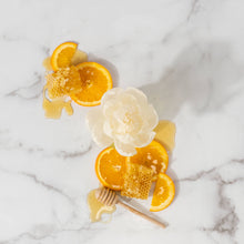 Load image into Gallery viewer, Orange &amp; Honey Flower Diffuser
