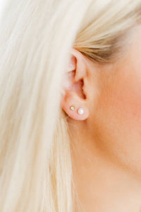 Screwback Stud Earrings - Payton Pearl