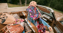 Load image into Gallery viewer, Sam Midtown Crossbody Consuela
