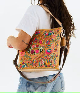 Consuela Bronzer Hobo NEW
