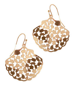 Metal filigree earring