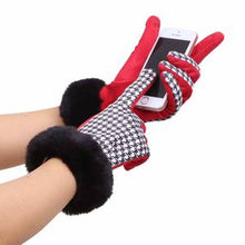 Load image into Gallery viewer, CRIMSON/BLACK &amp; WHITE HOUNDSTOOTH FUR-TRIMMED TEXTING GLOVES
