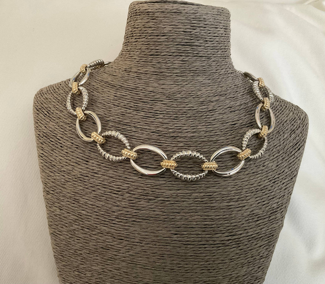 Textured Oval Statement Link Necklace