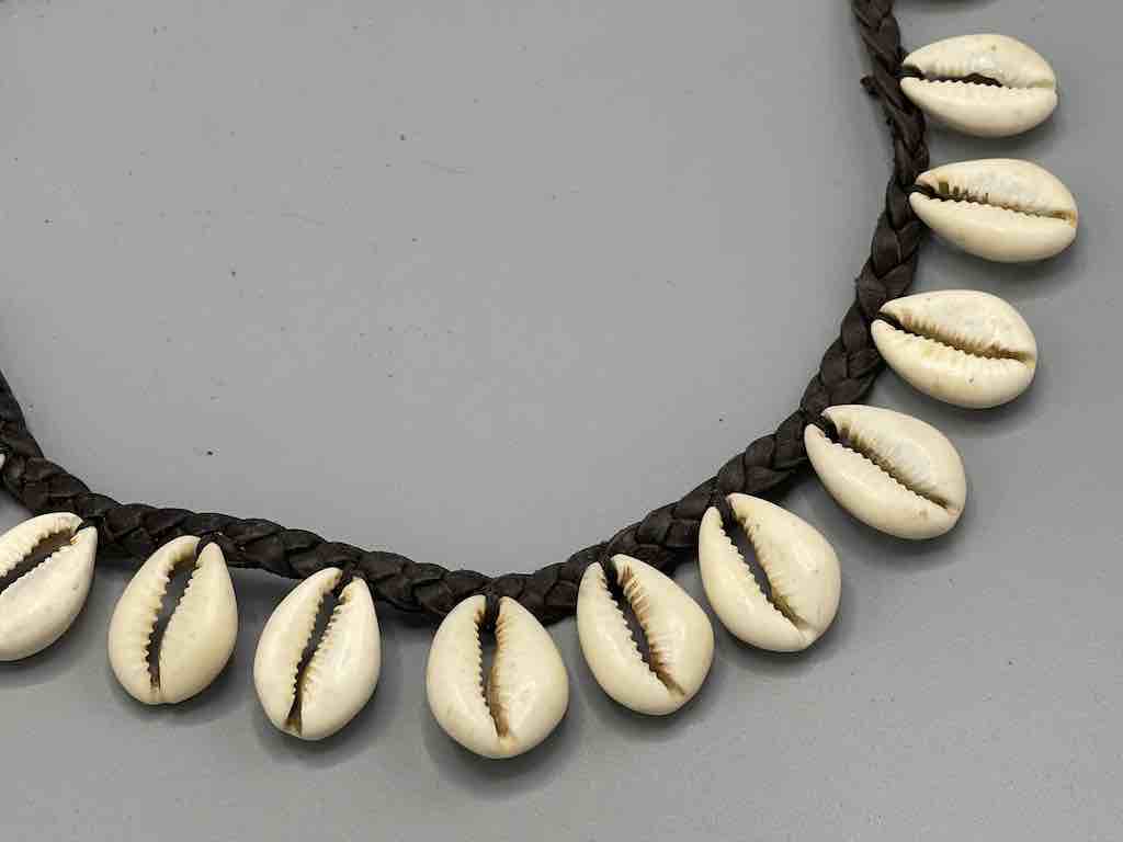 Hanging Cowrie Shell Braided Leather Clasp Anklet