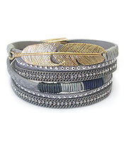 Load image into Gallery viewer, Metal feather and crystal leather wrap bracelet
